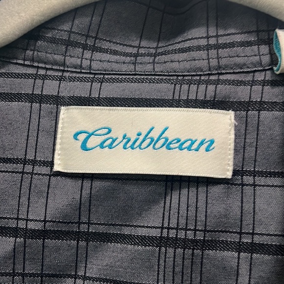 Shirt - Picture 2 of 4